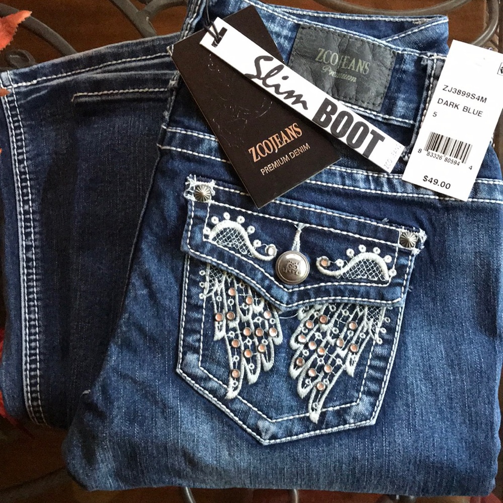 ZCO JEANS- Slim Bootcut- Size 5- New with tags!